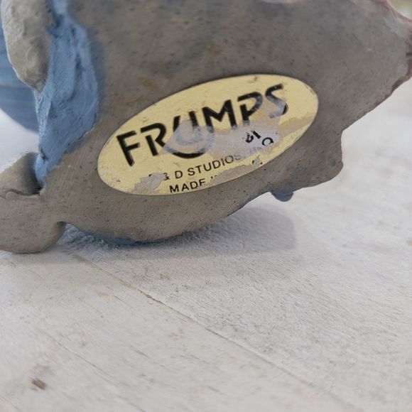 Frumps D & D Studios Bunny Rabbit Figurine with baseball cap bat ball vintage - Picture 4 of 4